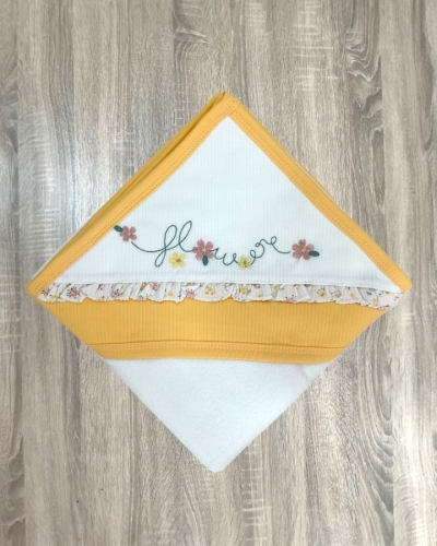 Gaye Bebe Çi̇çekli̇ Fırfırlı Havlu